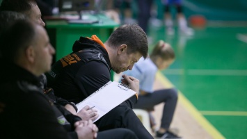 Были предложения во время Евро - лето было жарким: тренер сборной Украины по волейболу Крастинш