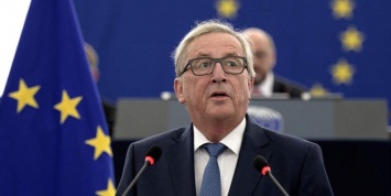 Глава Еврокомиссии Юнкер заплакал перед прессой