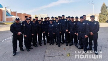 После принятия присяги, патрульных направили в Кривой Рог на обучение в "Полицейскую академию", - ФОТО, ВИДЕО
