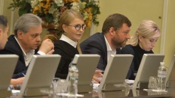 Маневры Рината. Как Ахметов вместе с Тимошенко ведет войну с Коломойским и договаривается с Зе