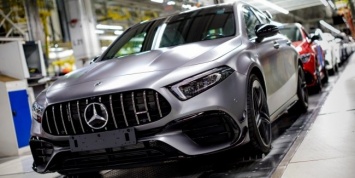 Новые Mercedes-AMG A45 и CLA 45 встали на конвейер в Венгрии
