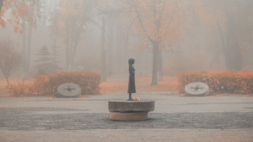 Особый взгляд: как парк Вечной Славы в Киеве исчез в пелене утреннего тумана