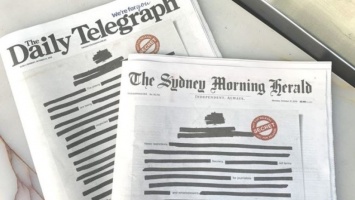Австралийские газеты вышли с закрашенными первыми полосами