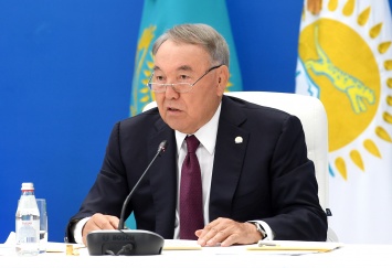 Президент Казахстана расширил кадровые полномочия Назарбаева