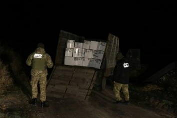 На границе с РФ правоохранители задержали крупную партию агрохимикатов