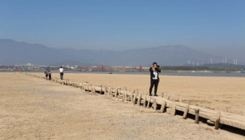 В Китае засуха показала 600-летний мост
