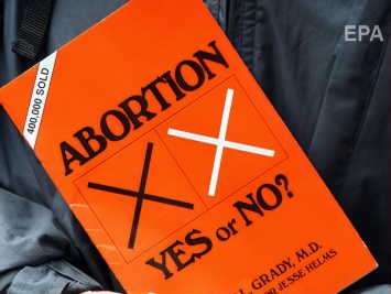 В Северной Ирландии узаконили аборты и однополые браки