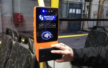 В транспорте Киева на год отложили переход на е-билет
