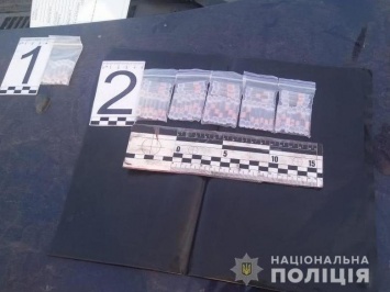 Криворожские правоохранители выявили в машине 56 трубочек с "феном", - ФОТО