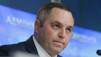 Портнов обвинил в госизмене менеджера Порошенко и написал заявление в СБУ