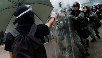 Власти Гонконга отозвали вызвавший протесты законопроект