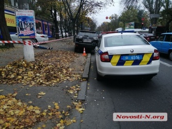 В Николаеве водителю за рулем стало плохо и он врезался две легковушки