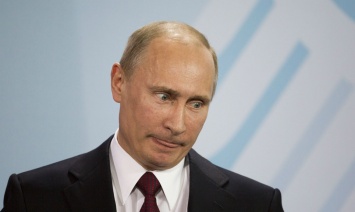 Путин потрогал Сиси, скандальный момент попал на видео: "не удержался"