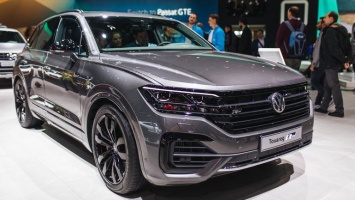 Volkswagen Touareg R получил гибридную установку