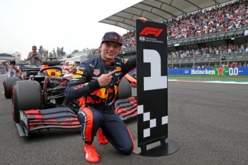Второй поул в карьере принес Ферстаппену победу в квалификации Гран-при Мексики