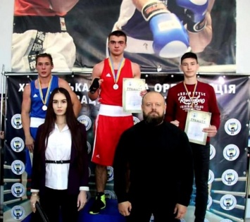 На Херсонщине прошел чемпионат по боксу среди молодежи и элиты
