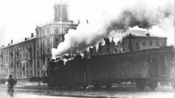 Никополь индустриальный: трудовой поезд более двадцати лет доставлял рабочих к Южнотрубному заводу, часть II