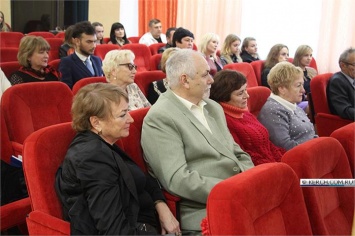 В Керчи отметили 101-ю годовщину рождения комсомола