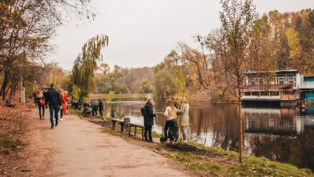 В Киеве в парке "Нивки" появились 23 ивы: кто их посадил