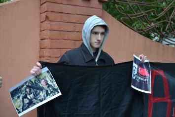 В Одессе митинговали против "турецкой агрессии", Трампа, Эрдогана и Путина