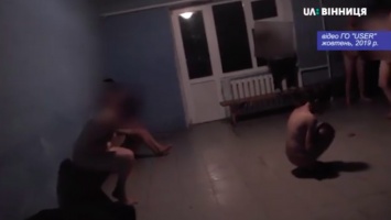 В интернате под Винницей психически больных удерживают голыми в закрытой комнате без туалета (Фото/Видео)