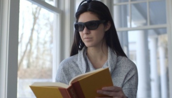 В США представили "умные" очки, которые не дают отвлечься
