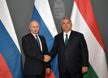 Путин заявил о процветающих отношениях с Венгрией