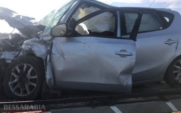 Гражданин Болгарии на автомобиле влетел под фуру