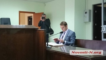 Адвоката, подозреваемого в присвоении квартир, в суд Николаева доставят принудительно