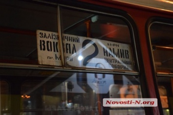 В центре Николаева в троллейбусе умерла пожилая женщина