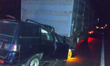 В Черкасской области два человека погибли в ДТП между легковым и грузовым авто