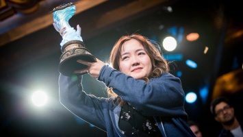 Первая женщина-победитель и завершение корейского господства в Overwatch - киберспорт на BlizzCon 2019