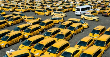 Такси по цене зарплаты: рейтинг стран с самым дорогим такси