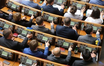 Прогульщики в Раде: 16 нардепов могут потерять выплаты, среди них Тимошенко