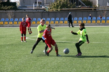 Юные футболисты ДЮСШ побеждают во Всеукраинском турнире