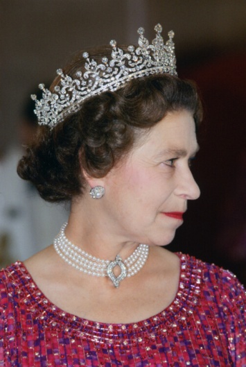 5 секретов гардероба королевы Елизаветы II
