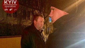 Я вас всех на ноль умножу, - пьяный работник ГПУ угрожал полицейским в Киеве