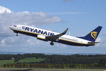 Ryanair прекратила полеты трех Boeing-737 из-за брака