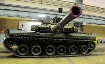 Зеленский шокирован: завод Малышева за 10 лет построил один танк для ВСУ