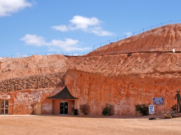 В Австралии существует удивительный подземный город, которому больше 100 лет