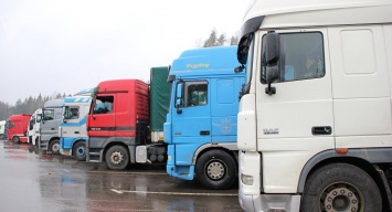 В столицу не будут пускать грузовики: в МВД рассказали, с чем это связано и уточнили время