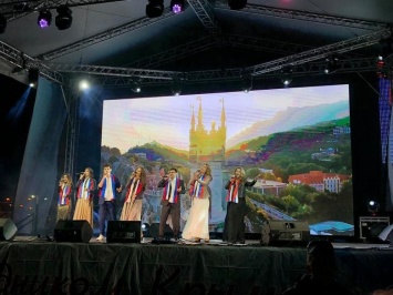 Ансамбль из Ялты ярко выступил на конкурсе патриотической песни «Крым - Россия! Навсегда!»