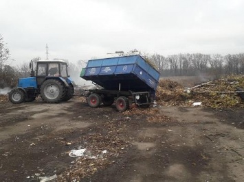 Извини, Павлоград: терновские коммунальщики используют самый дешевый способ утилизации мусора