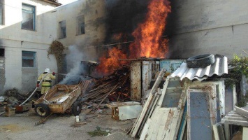 В Бахчисарайском районе чуть не взорвался газопровод из-за пожара