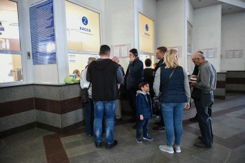 Депутат Госдумы от Крыма купил билеты на поезд Симферополь - Москва