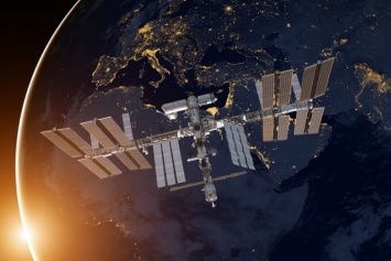 МКС отлетела от Земли еще почти на километр - орбита станции изменилась