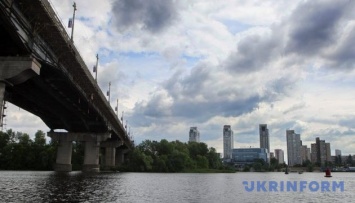 Власти Киева готовы спасти мост Патона, но нужно разрешение министерства