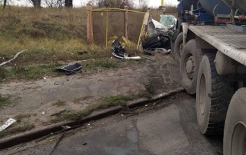 Смертельное ДТП в Голосеевском районе: погибла молодая девушка