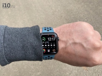 Каждый второй покупатель выбирает Apple Watch. Но Samsung не отступает