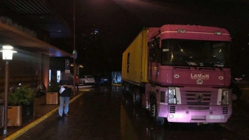В Киеве два пьяных водителя грузовика находились за рулем пару дней